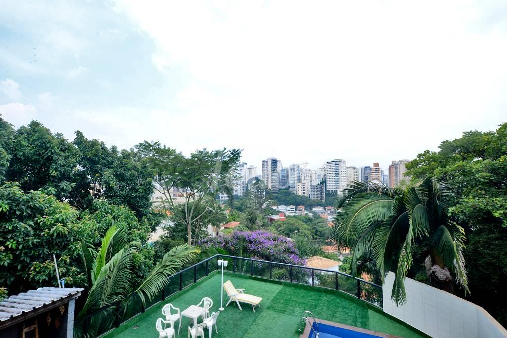 VISTA DA SUÍTE 4 de Casa à venda, assobradada com 520 m², 4 quartos e 5 vagas em Pacaembu - São Paulo