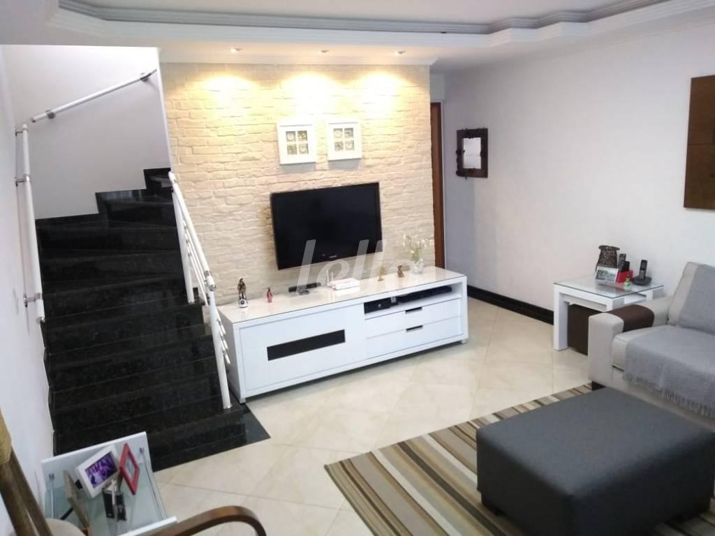 SALA TV de Casa à venda, sobrado com 206 m², 3 quartos e 5 vagas em Chácara do Encosto - São Paulo