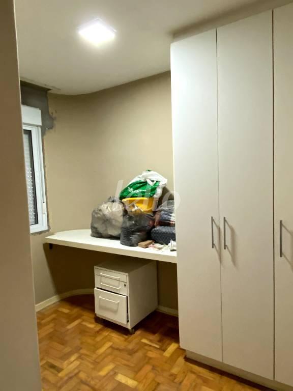 DORMITÓRIO DA ÁREA DE SERVIÇO de Apartamento à venda, Padrão com 250 m², 3 quartos e 3 vagas em Jardim Paulista - São Paulo