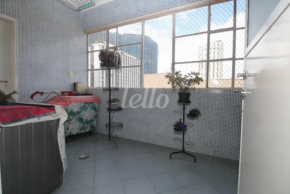 ÁREA DE SERVIÇO de Apartamento para alugar, Padrão com 350 m², 3 quartos e 1 vaga em República - São Paulo