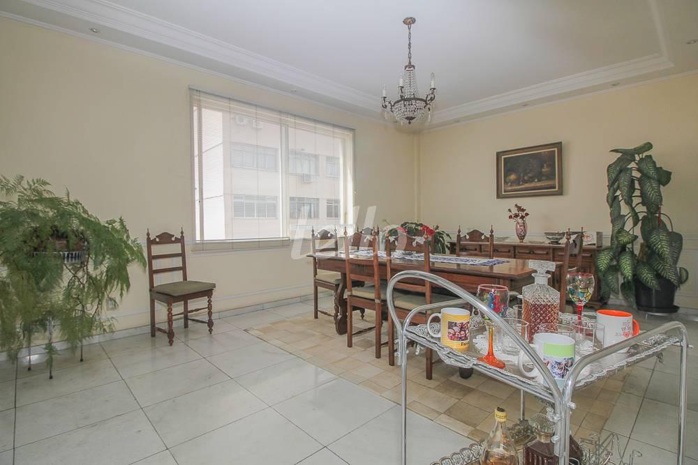 SALA DE JANTAR de Apartamento para alugar, Padrão com 350 m², 3 quartos e 1 vaga em República - São Paulo