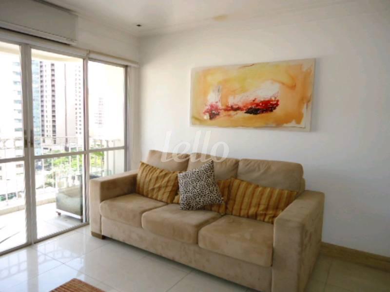 SALA de Apartamento à venda, Padrão com 67 m², 1 quarto e 2 vagas em Itaim Bibi - São Paulo