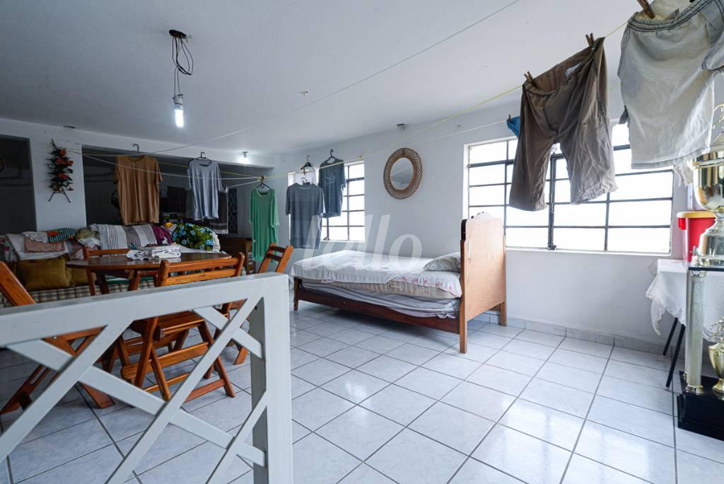 MEZANINO SALÃO de Casa à venda, assobradada com 440 m², 3 quartos e 3 vagas em Jd. Leonor M. de Barros - São Paulo