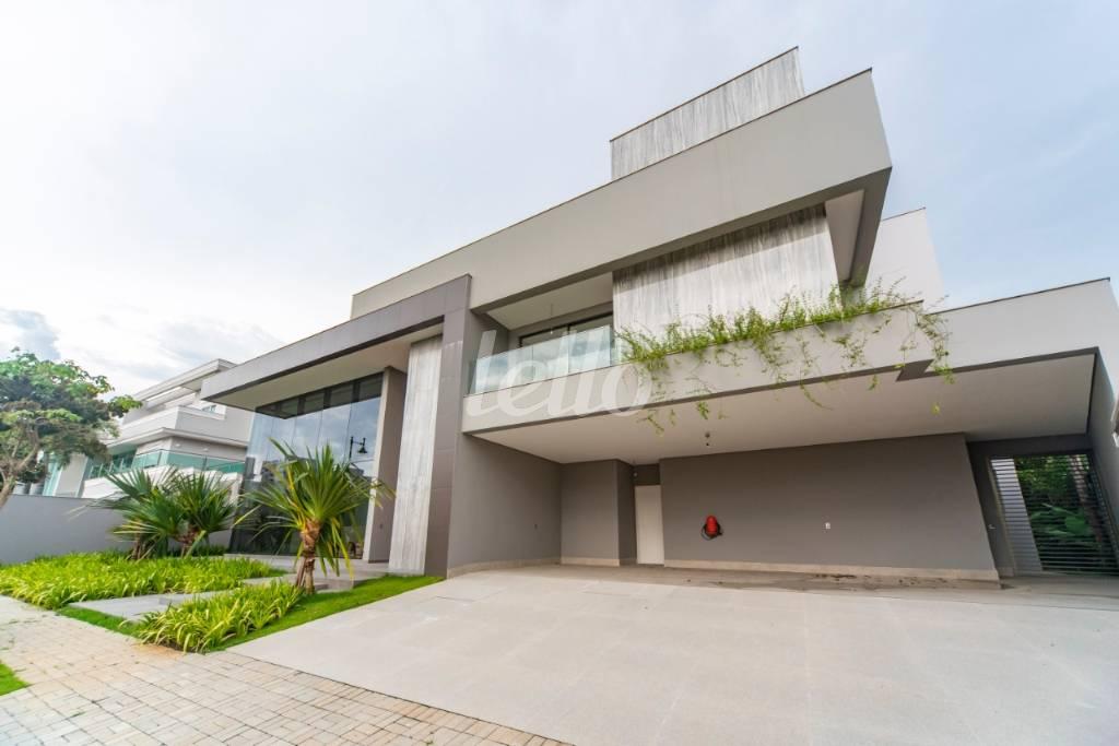 GARAGEM de Casa à venda, sobrado com 950 m², 5 quartos e 6 vagas em Cerâmica - São Caetano do Sul