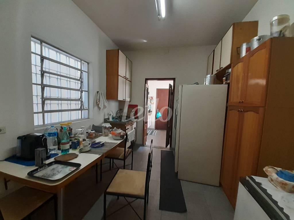 COZINHA de Casa à venda, sobrado com 360 m², 3 quartos e 5 vagas em Vila Madalena - São Paulo