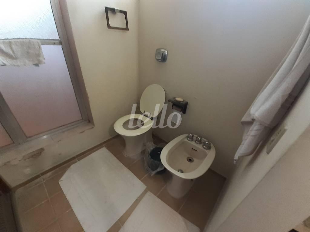 WC de Casa à venda, sobrado com 360 m², 3 quartos e 5 vagas em Vila Madalena - São Paulo