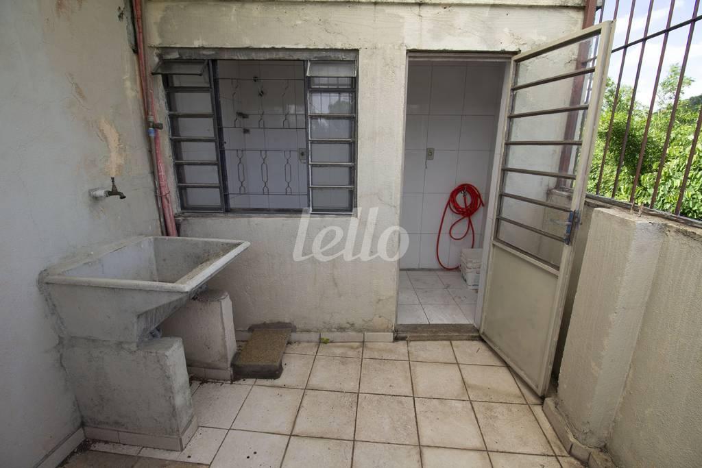 ÁREA DE SERVIÇO de Sobreloja para alugar, Padrão com 112 m², e em Ipiranga - São Paulo