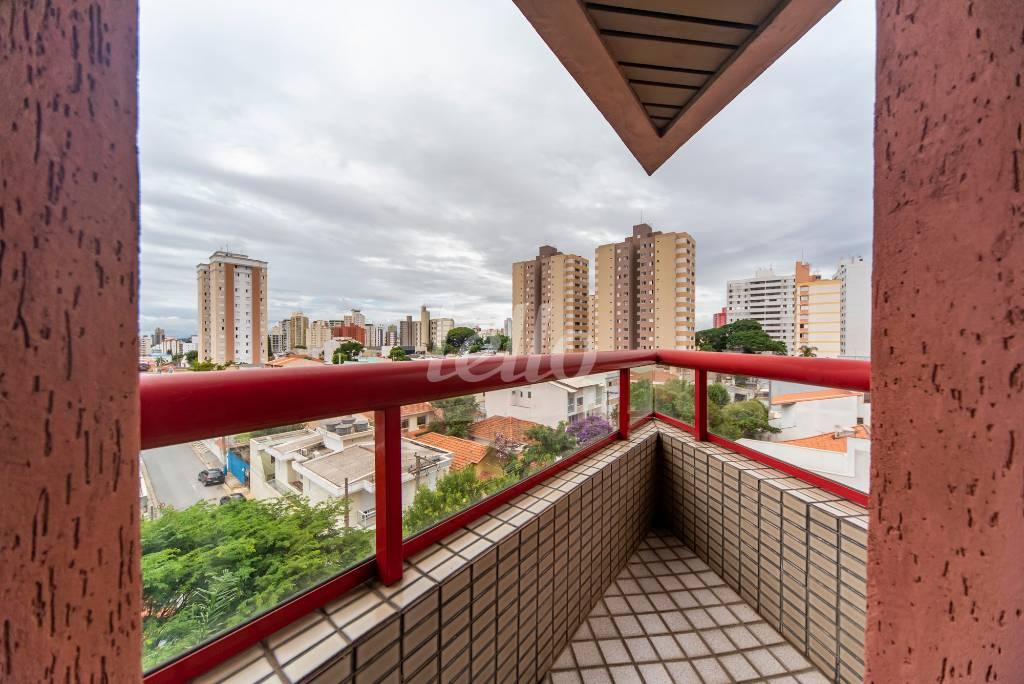 VARANDA 2 DA SALA DOIS AMBIENTES de Apartamento à venda, Padrão com 310 m², 5 quartos e 6 vagas em Vila Bastos - Santo André