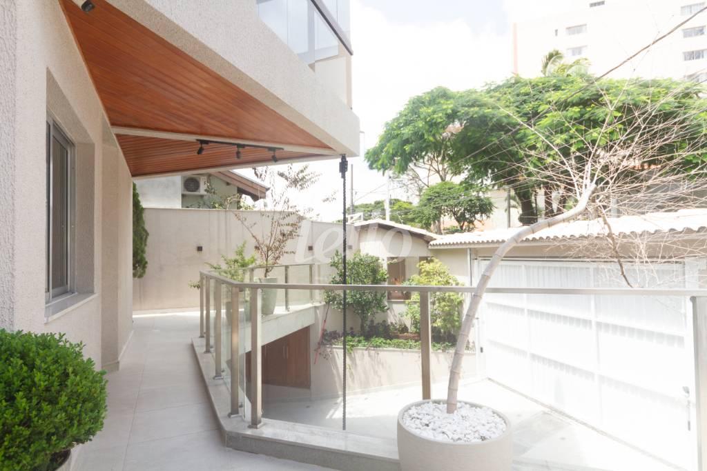 ENTRADA de Casa à venda, sobrado com 480 m², 3 quartos e 5 vagas em Barro Branco - zona Norte - São Paulo