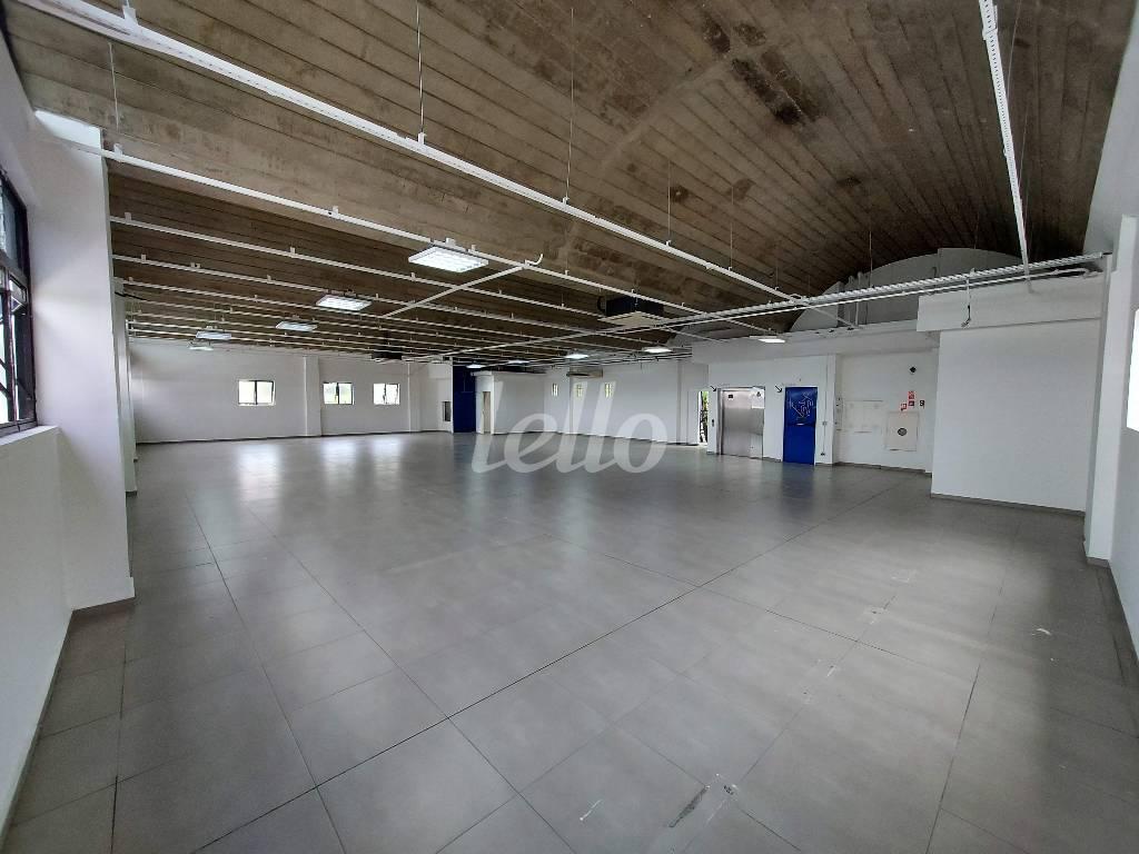 PRÉDIO de Prédio Comercial para alugar, Monousuário com 1306 m², e em Butantã - São Paulo