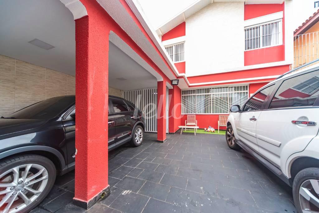 GARAGEM de Casa à venda, sobrado com 231 m², 4 quartos e 4 vagas em Vila Alpina - Santo André