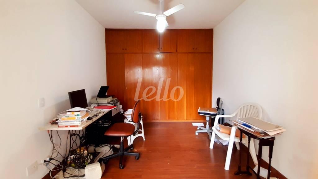 SUITE de Apartamento para alugar, Padrão com 205 m², 4 quartos e 3 vagas em Itaim Bibi - São Paulo
