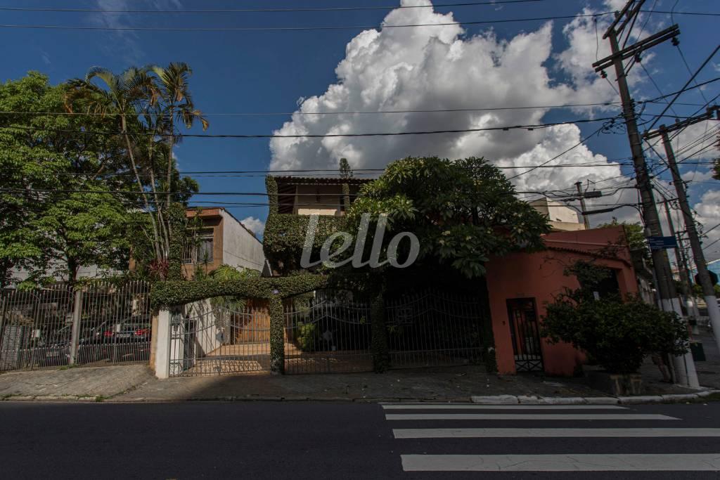 FACHADA de Casa à venda, sobrado com 240 m², 3 quartos e 3 vagas em Vila Formosa - São Paulo