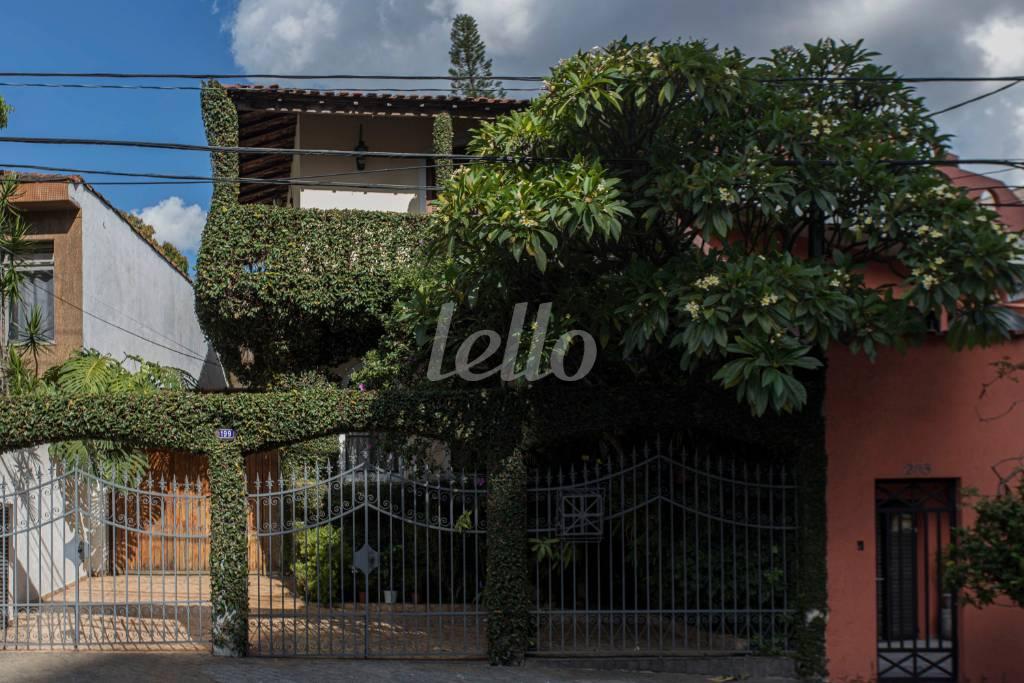 FACHADA de Casa à venda, sobrado com 240 m², 3 quartos e 3 vagas em Vila Formosa - São Paulo