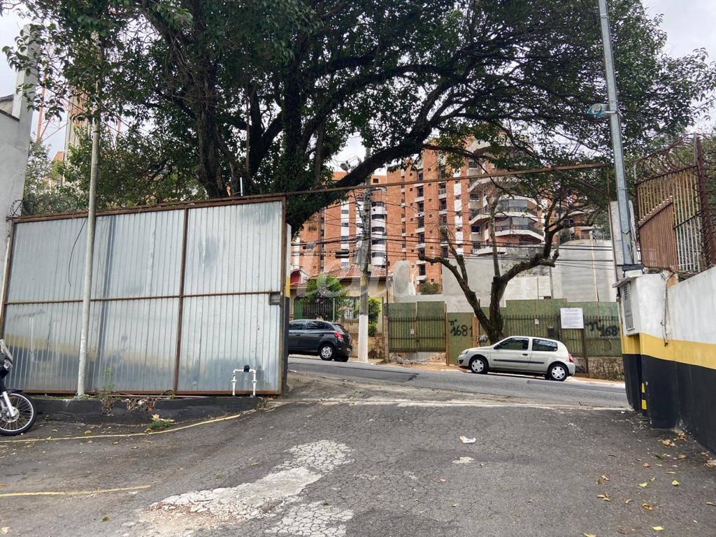 ESTACIONAMENTO de Área / Terreno para alugar, Padrão com 420 m², e em Alto de Pinheiros - São Paulo