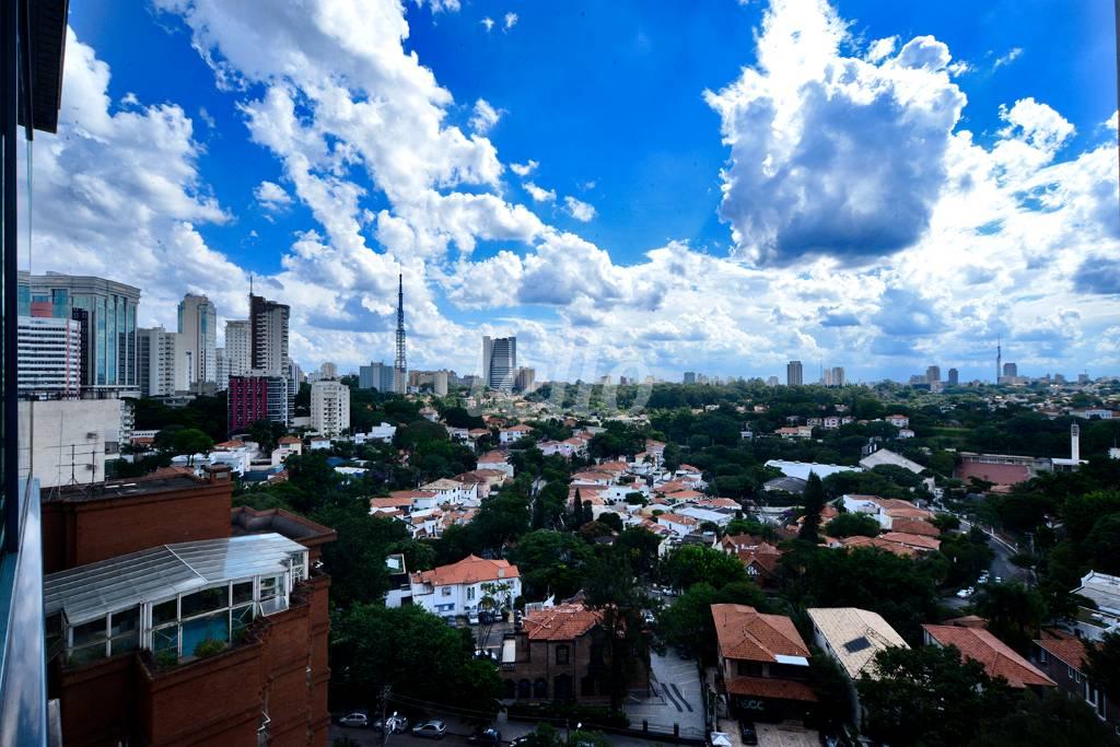 VISTA VARANDA de Apartamento à venda, Padrão com 201 m², 4 quartos e 4 vagas em Higienópolis - São Paulo