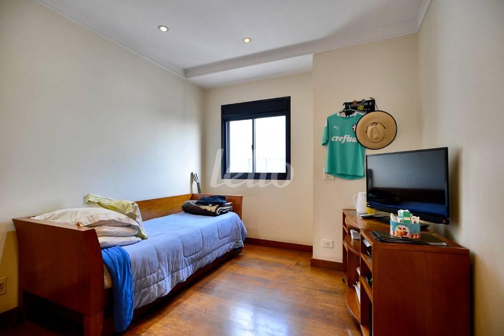 SUÍTE 3 de Apartamento à venda, Padrão com 390 m², 4 quartos e 5 vagas em Campo Belo - São Paulo