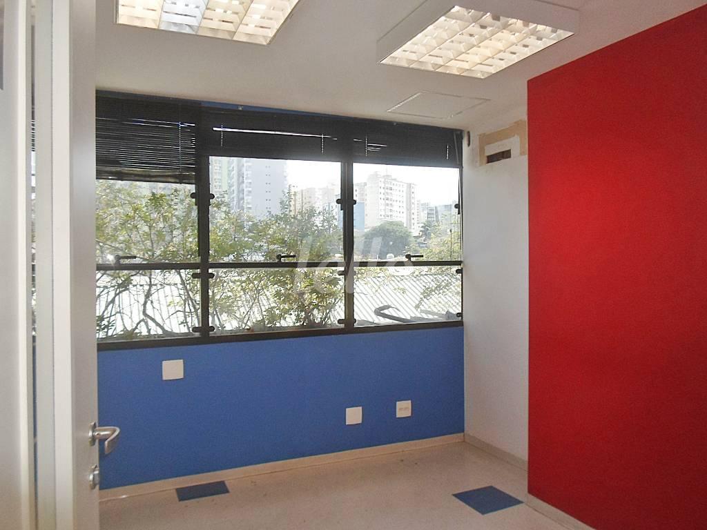 SALA 1 de Sala / Conjunto para alugar, Padrão com 408 m², e 5 vagas em Vila Mariana - São Paulo