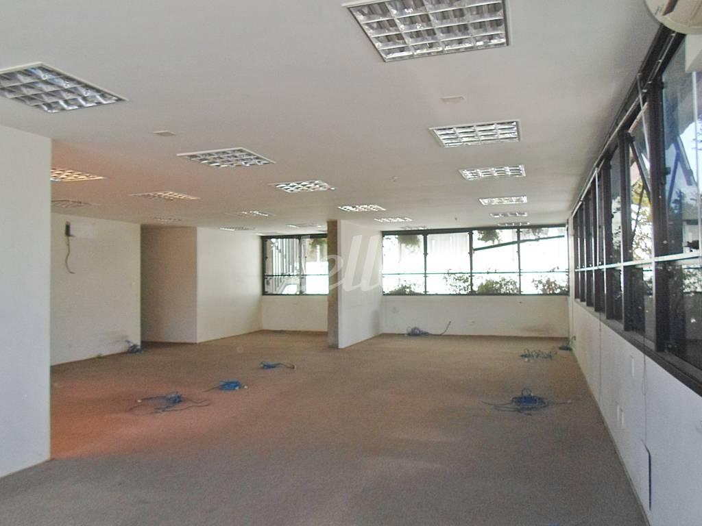 SALÃO de Sala / Conjunto para alugar, Padrão com 204 m², e em Vila Mariana - São Paulo