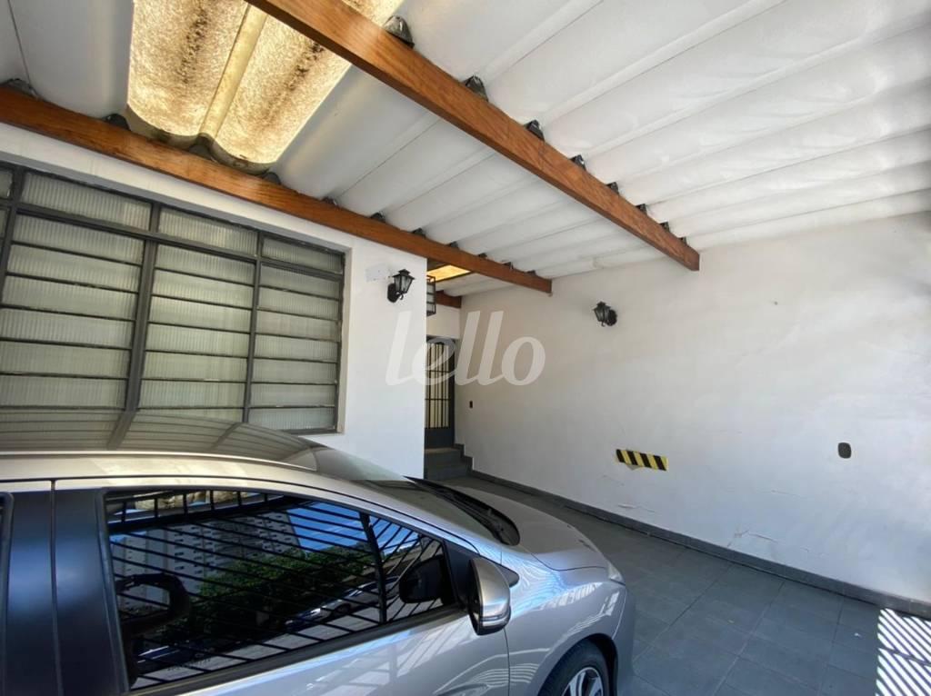 GARAGEM de Casa à venda, sobrado com 200 m², 2 quartos e 2 vagas em Perdizes - São Paulo
