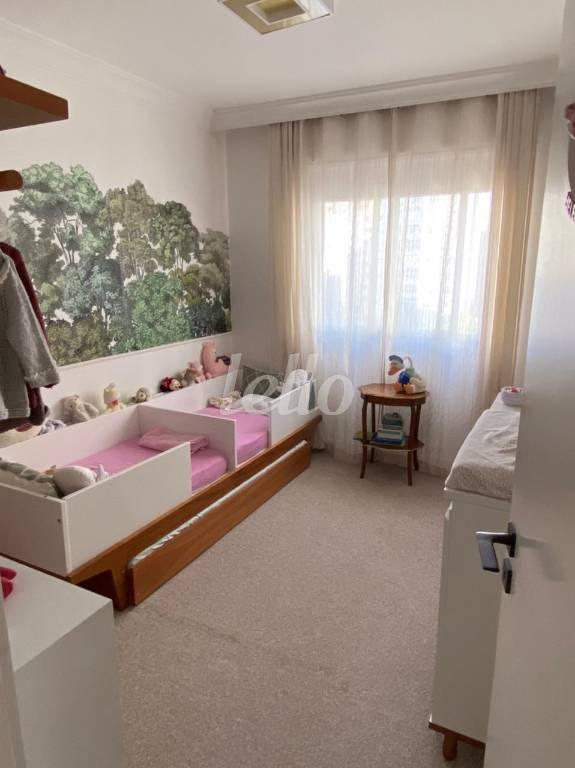 DORMITÓRIO de Apartamento à venda, Padrão com 100 m², 2 quartos e 1 vaga em Jardim Paulista - São Paulo