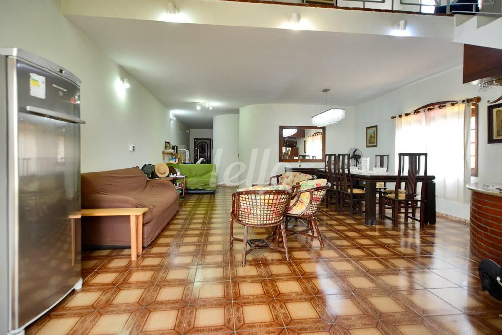 SALA DOIS AMBIENTES de Casa à venda, sobrado com 477 m², 5 quartos e 4 vagas em Vila Mariana - São Paulo