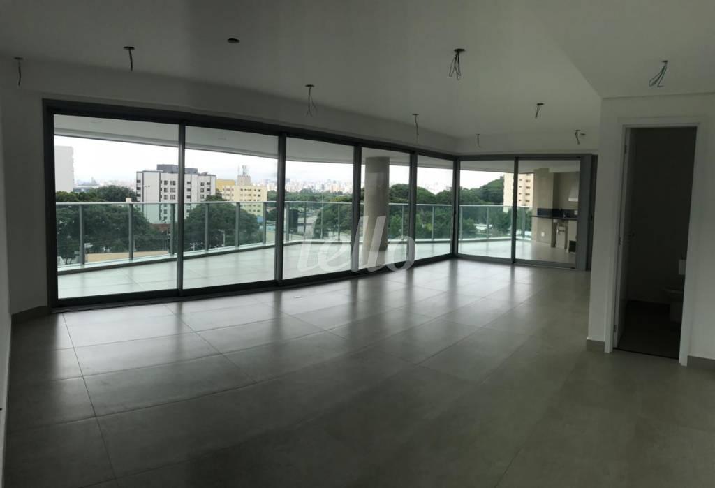 SALA de Apartamento à venda, Padrão com 265 m², 4 quartos e 4 vagas em Santana - São Paulo