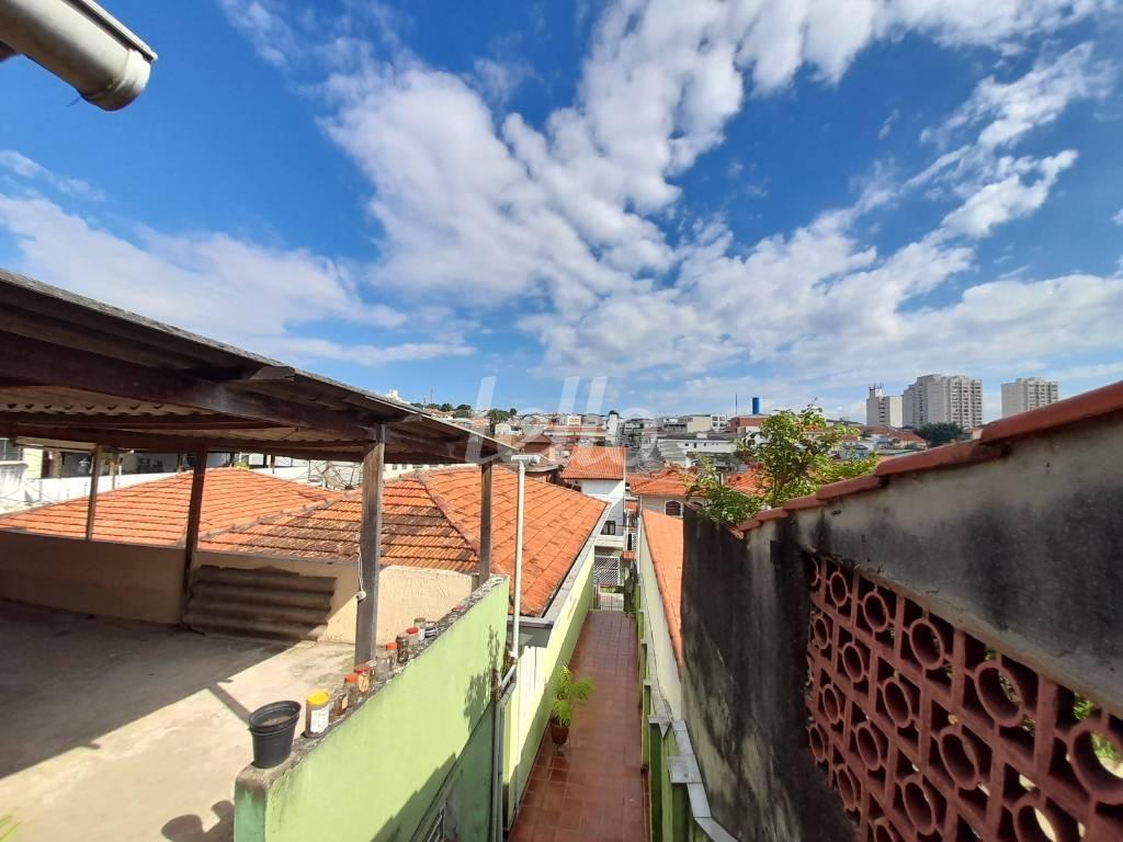 QUINTAL de Casa à venda, sobrado com 300 m², 5 quartos e 2 vagas em Vila Mazzei - São Paulo