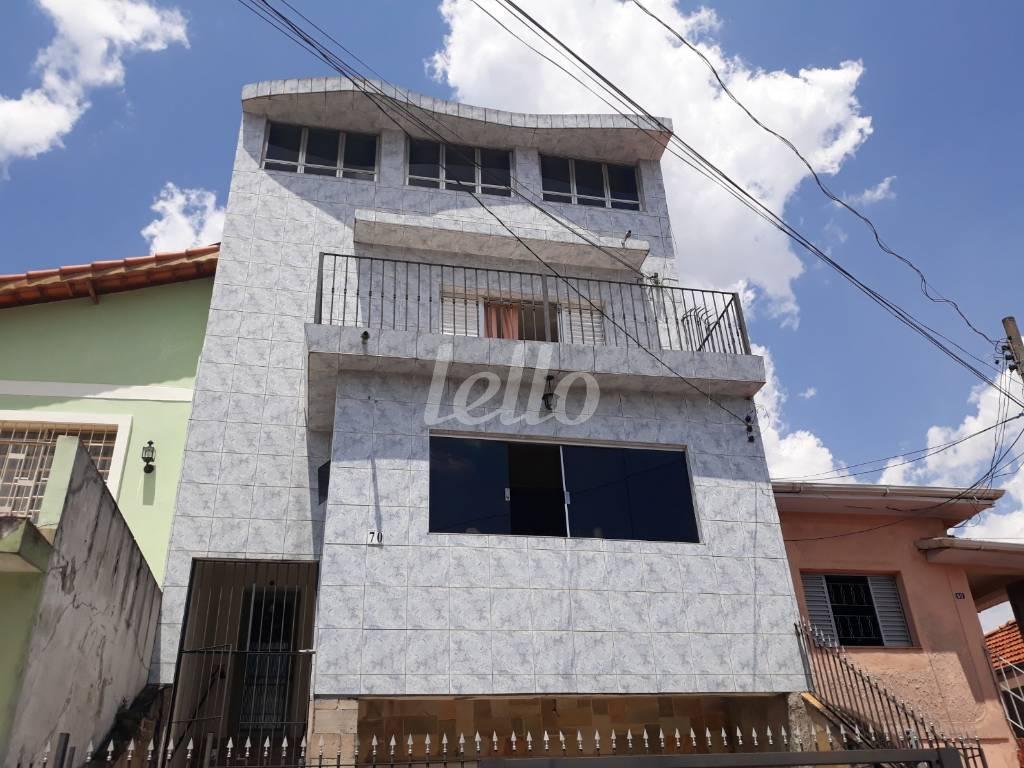 FACHADA de Casa à venda, sobrado com 422 m², 6 quartos e 3 vagas em Parada Inglesa - São Paulo