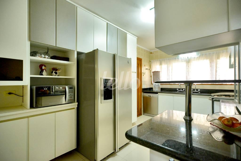COZINHA de Casa à venda, sobrado com 550 m², 4 quartos e 5 vagas em Jardim Franca - São Paulo