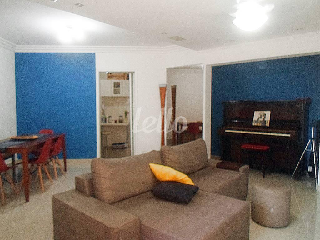 SALA de Apartamento à venda, Padrão com 135 m², 4 quartos e 2 vagas em Vila Mariana - São Paulo