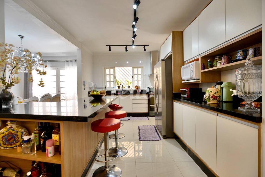 COZINHA de Casa à venda, sobrado com 300 m², 3 quartos e 4 vagas em Jardim Franca - São Paulo