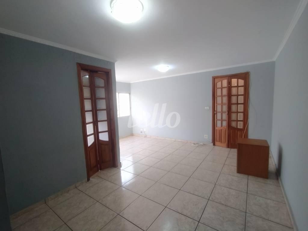 SALA de Apartamento à venda, Padrão com 84 m², 3 quartos e 1 vaga em Jd. Leonor M. de Barros - São Paulo