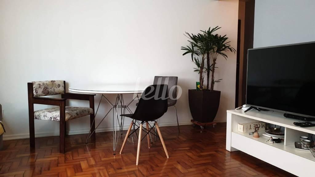 SALA de Apartamento à venda, Padrão com 100 m², 3 quartos e 1 vaga em Santa Cecília - São Paulo