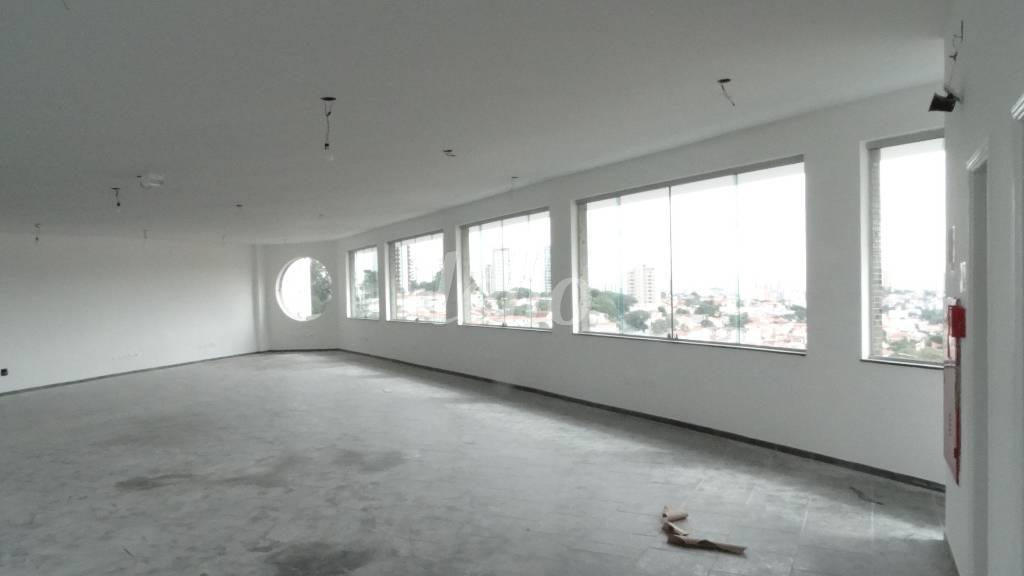 SEGUNDO PAVIMENTO de Prédio Comercial para alugar, Monousuário com 882 m², e 16 vagas em Tucuruvi - São Paulo