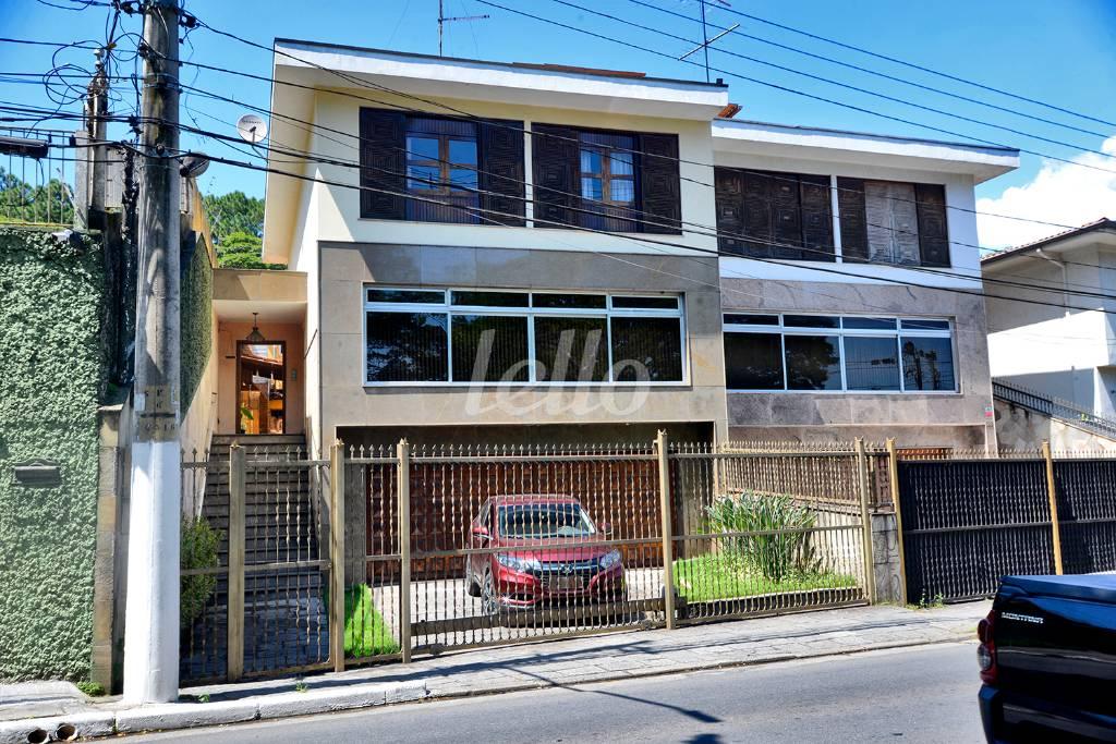 FACHADA de Casa à venda, sobrado com 284 m², 3 quartos e 5 vagas em Barro Branco - zona Norte - São Paulo