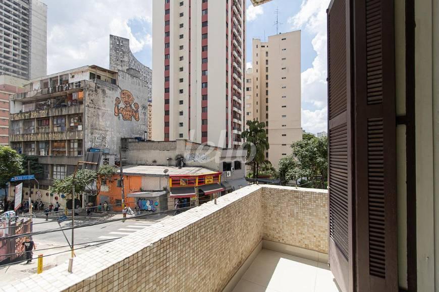 VARANDA DO DORMITÓRIO de Apartamento à venda, Padrão com 120 m², 2 quartos e 1 vaga em Bela Vista - São Paulo