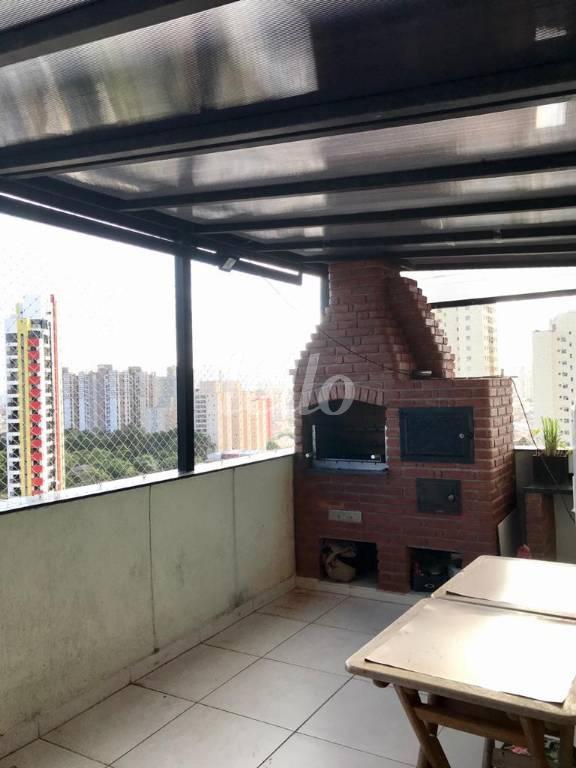 CHURRASQUEIRA de Apartamento à venda, cobertura - Padrão com 142 m², 3 quartos e 2 vagas em Vila Carrão - São Paulo