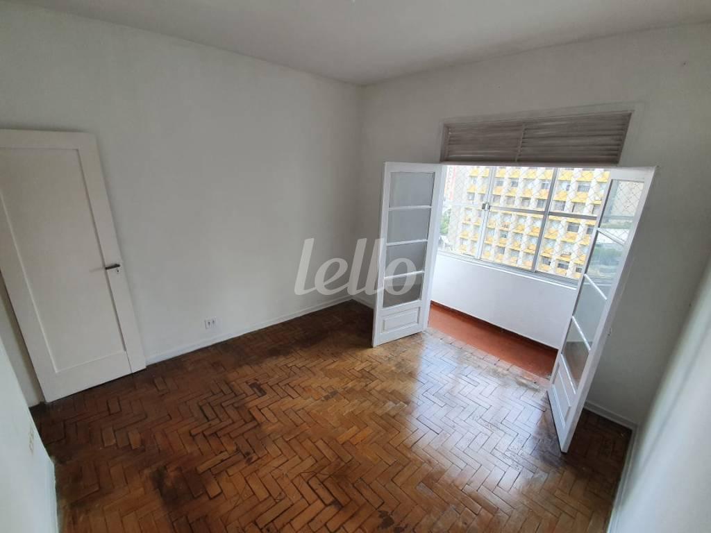DORMITÓRIO de Apartamento à venda, Padrão com 72 m², 1 quarto e em Bela Vista - São Paulo