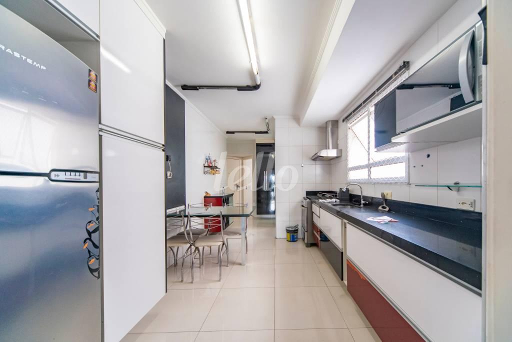 COZINHA de Apartamento à venda, Padrão com 106 m², 3 quartos e 2 vagas em Vila Baeta Neves - São Bernardo do Campo