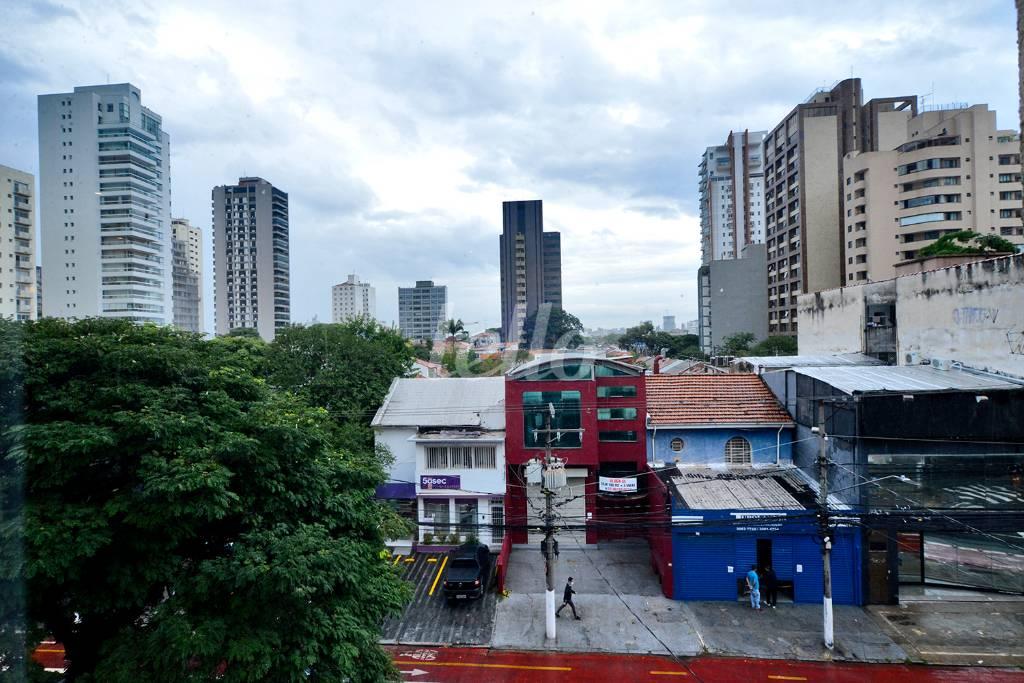 VISTA de Apartamento à venda, Padrão com 219 m², 2 quartos e 2 vagas em Pinheiros - São Paulo