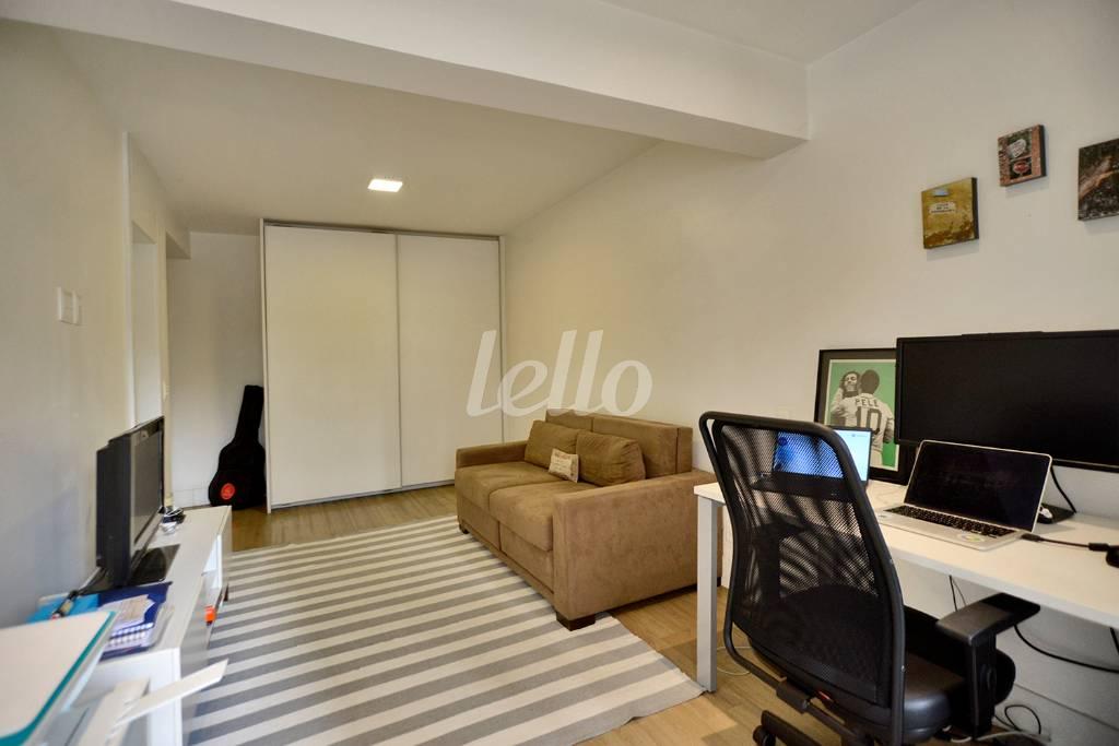 QUARTO SUÍTE 2 de Apartamento à venda, Padrão com 219 m², 2 quartos e 2 vagas em Pinheiros - São Paulo