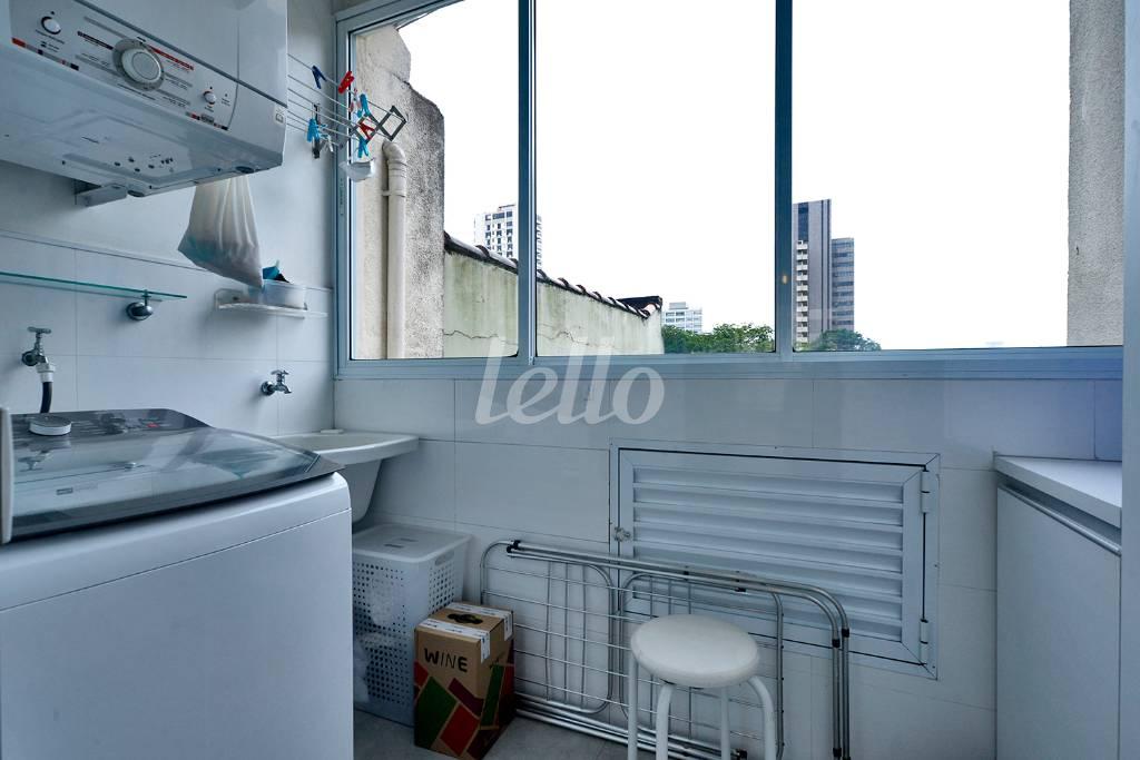 ÁREA DE SERVIÇO de Apartamento à venda, Padrão com 219 m², 2 quartos e 2 vagas em Pinheiros - São Paulo