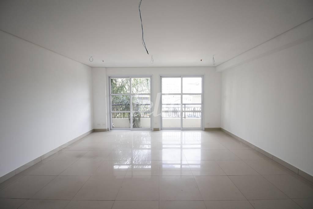 SALA de Sala / Conjunto à venda, Padrão com 42 m², e 1 vaga em Planalto Paulista - São Paulo