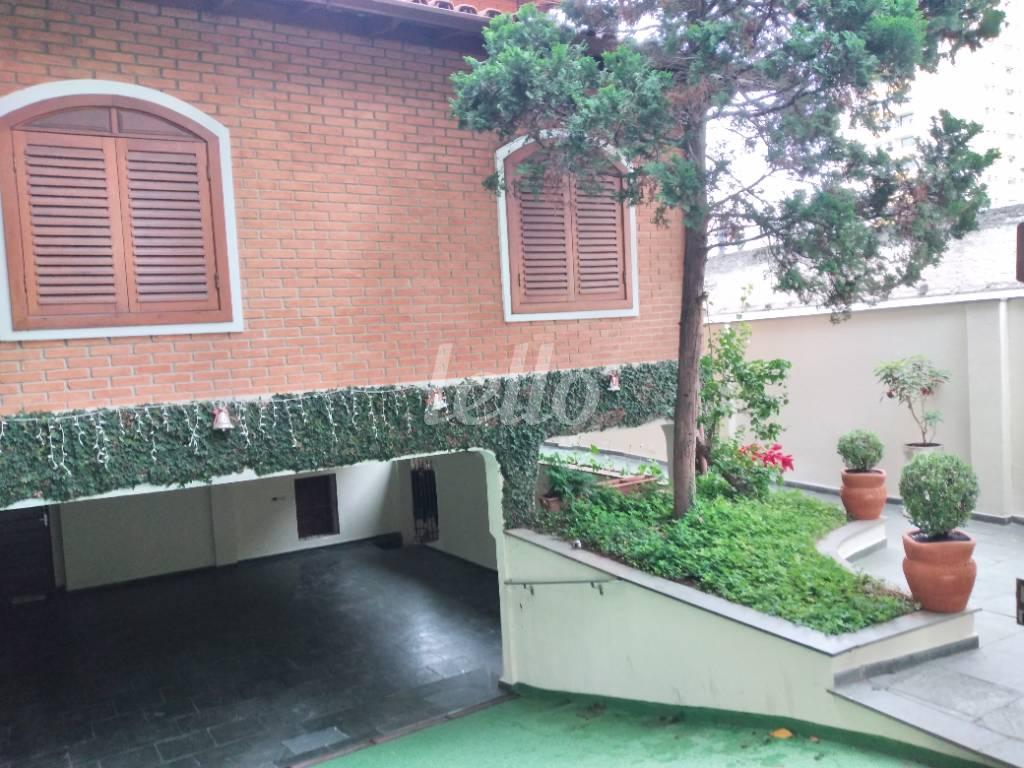 ENTRADA de Casa à venda, sobrado com 215 m², 5 quartos e 4 vagas em Santana - São Paulo