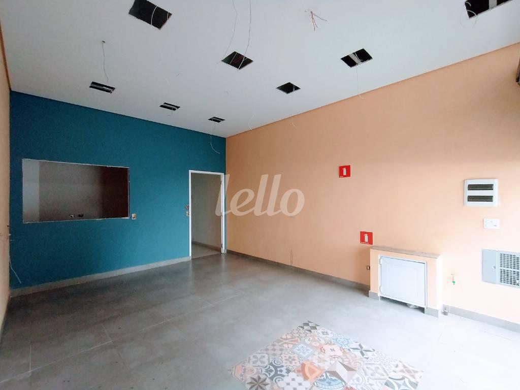 LOJA de Salão para alugar, Padrão com 100 m², e em Vila Monte Alegre - São Paulo