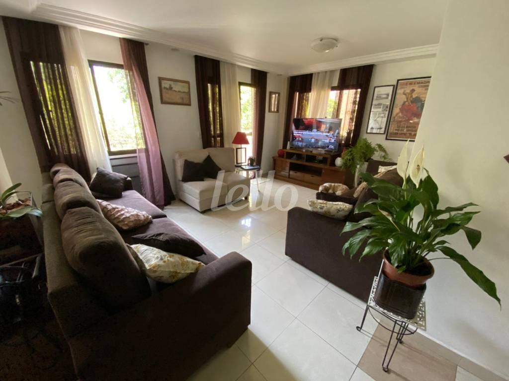 SALA 2 AMBIENTES de Apartamento à venda, Padrão com 140 m², 5 quartos e 2 vagas em Vila Gomes Cardim - São Paulo