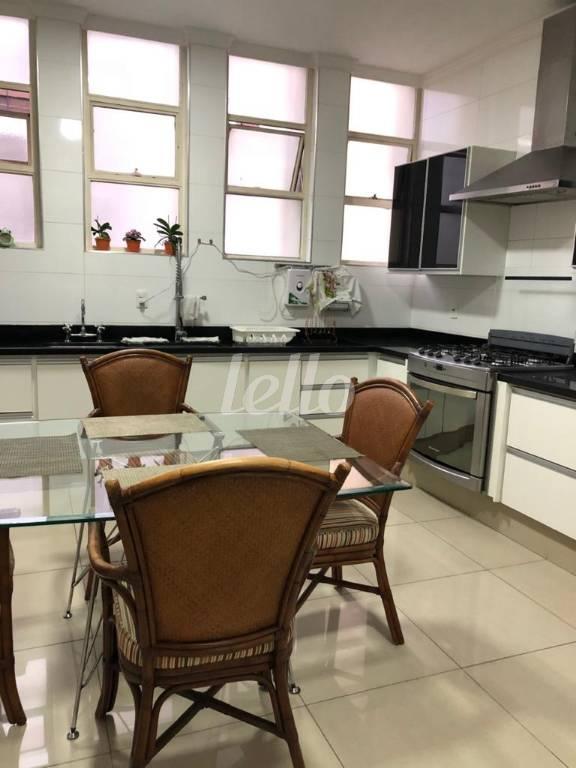COZINHA de Apartamento à venda, Padrão com 382 m², 4 quartos e 2 vagas em Jardim Paulista - São Paulo