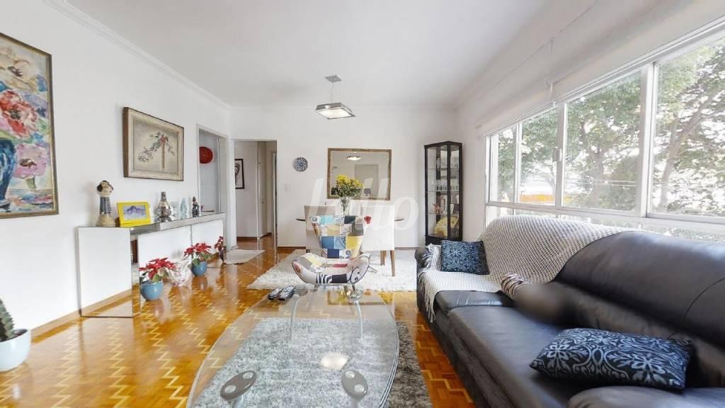 LIVING de Apartamento à venda, Padrão com 95 m², 3 quartos e 1 vaga em Vila Clementino - São Paulo