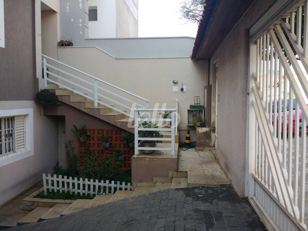 GARAGEM de Casa à venda, assobradada com 300 m², 5 quartos e 7 vagas em Vila Metalúrgica - Santo André